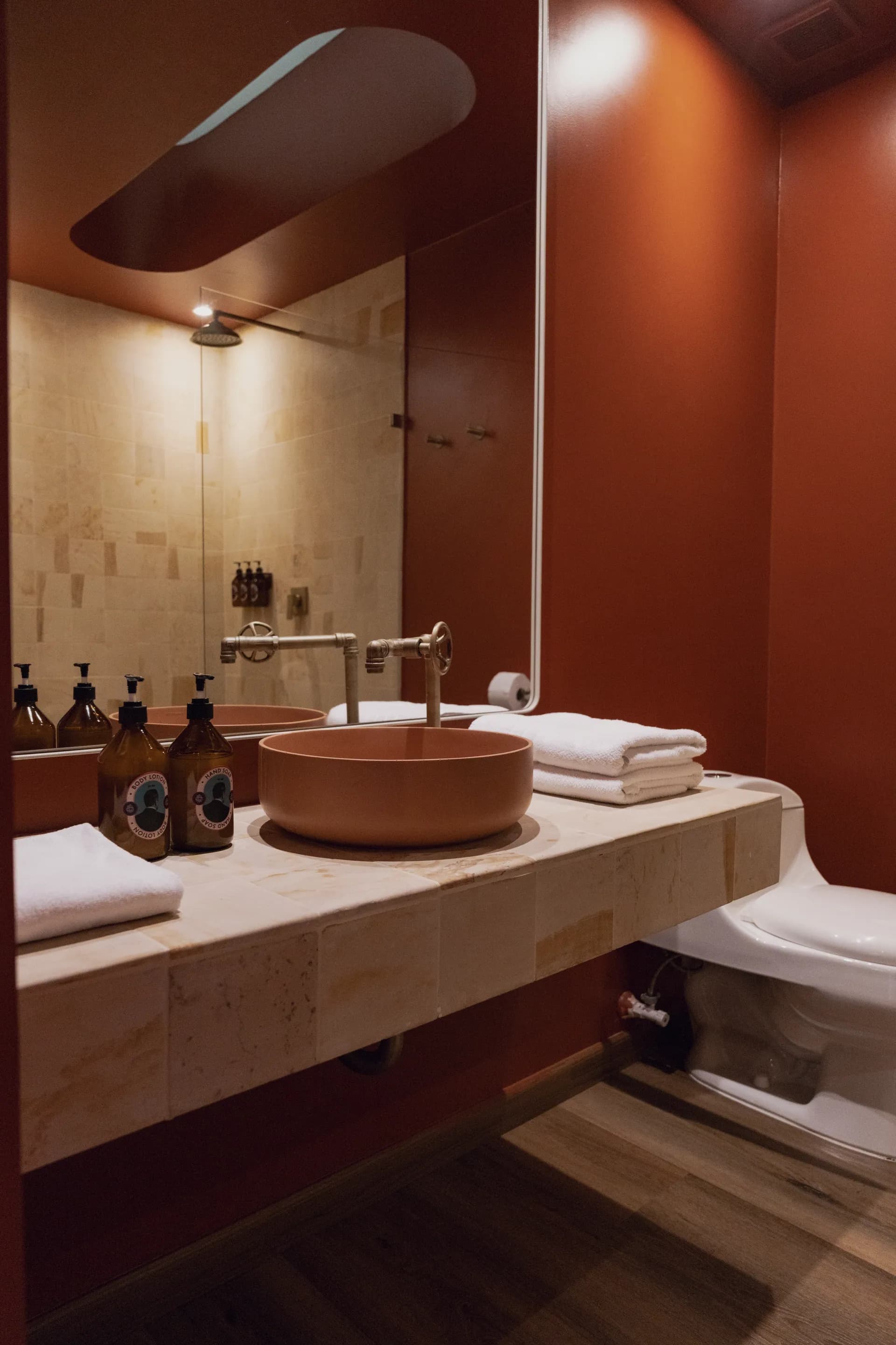 Suite Bon Vivant · 7